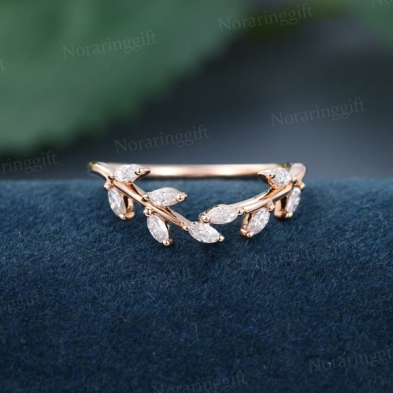 Why Antique Floral Bands are the Ultimate Bridal Choice
