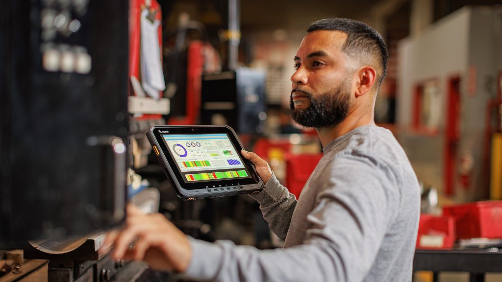 How a Rugged 2-in-1 Computer Supports Changing Field Workflows